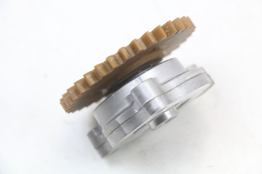 photo de POMPA OLIO SUZUKI VL INTRUDER 125 (2004 - 2007)