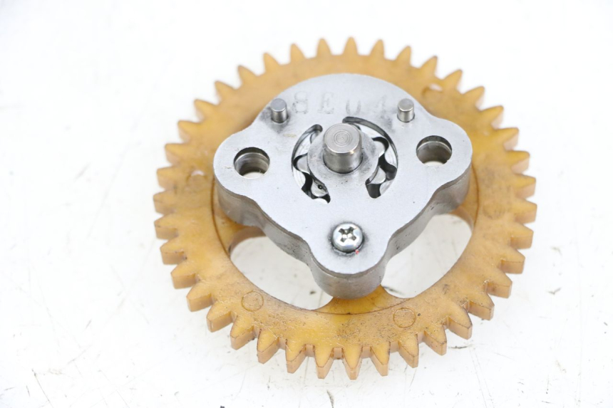 photo de POMPA OLIO YAMAHA YP MAJESTY 125 (2002 - 2006) - Vista principale