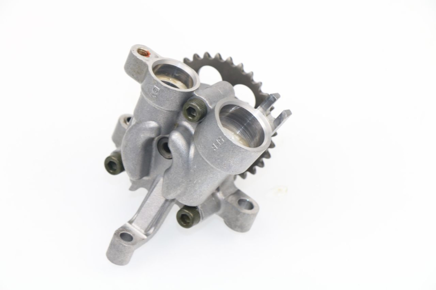 photo de POMPA OLIO YAMAHA YZF R6 600 (1999 - 2001)