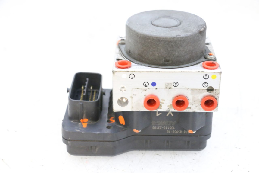 photo de POMPA ABS YAMAHA FJR ABS 1300 (2006 - 2012) - Vista principale