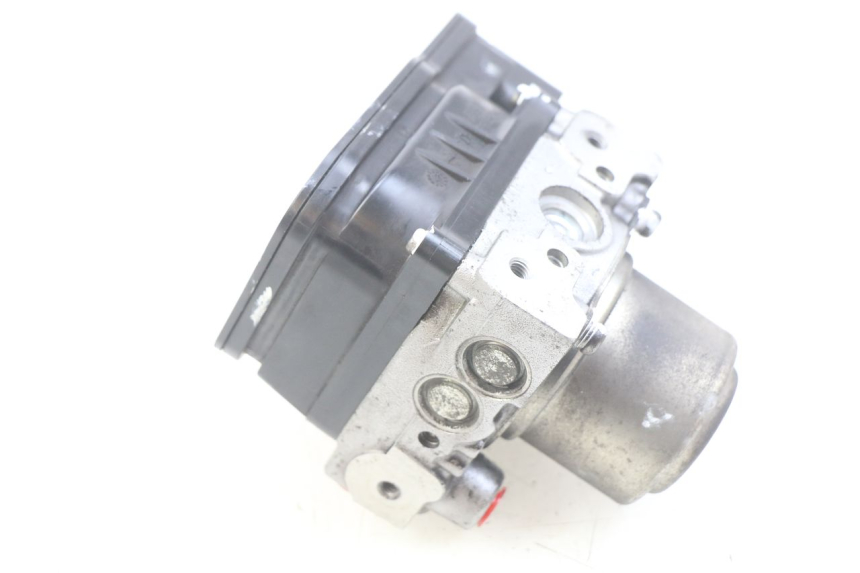 photo de POMPA ABS HONDA FJS SILVERWING SILVER WING 400 (2009 - 2016)