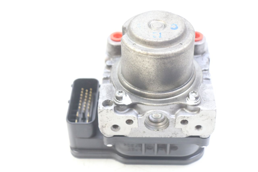 photo de POMPA ABS HONDA FJS SILVERWING SILVER WING 400 (2009 - 2016)