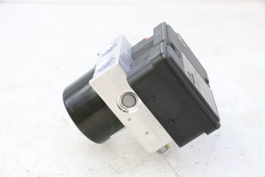 photo de POMPA ABS PIAGGIO MP3 HPE 310 (2024 - 2025)