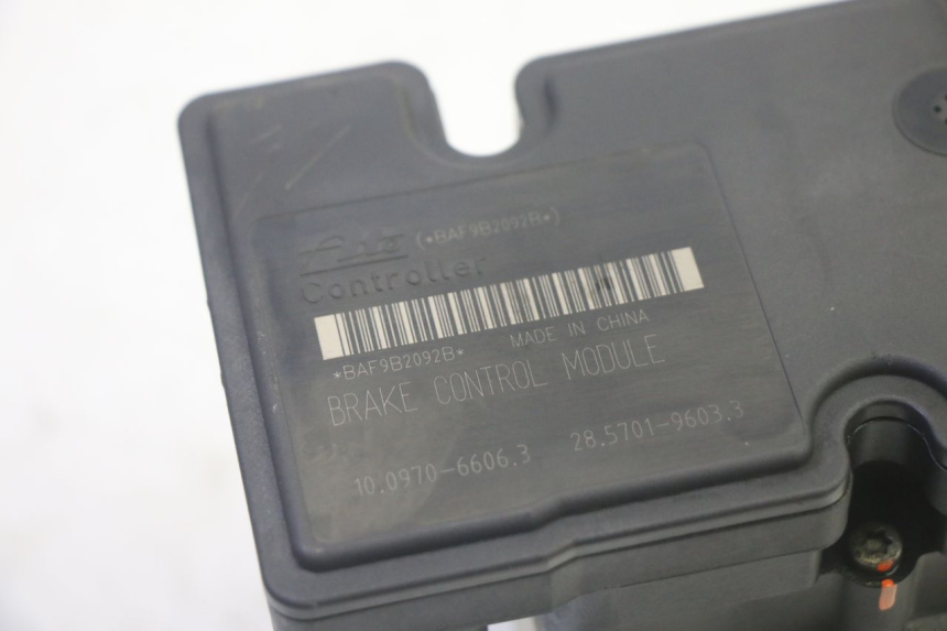 photo de POMPA ABS PIAGGIO MP3 HPE 350 (2018 - 2020) - Altra vista dell'articolo