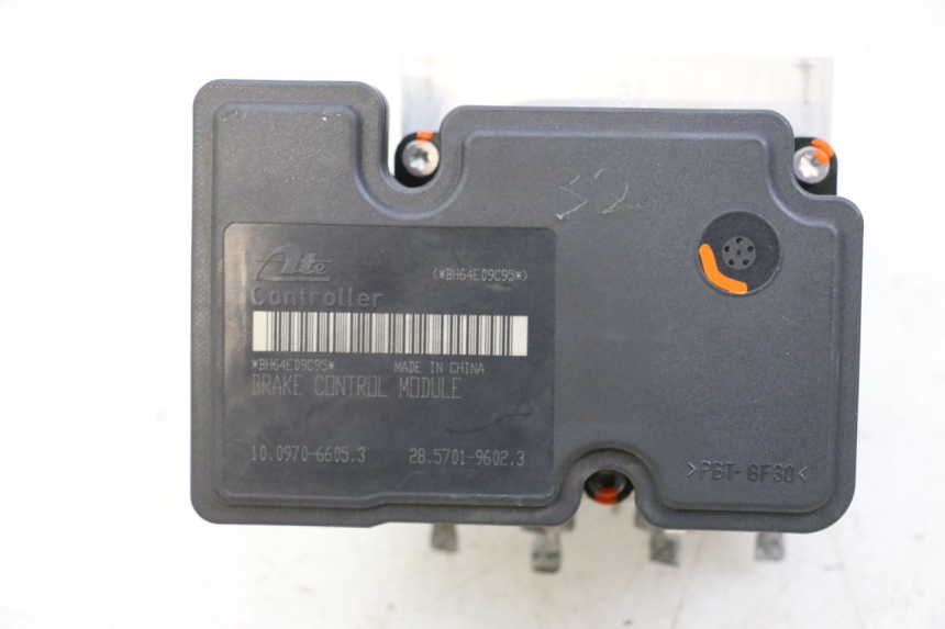 photo de POMPA ABS PIAGGIO MP3 500 (2014 - 2016)