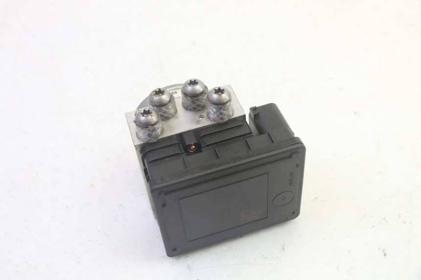 photo de POMPA ABS BMW R GS 1250 (2021 - 2024) - Altra angolazione