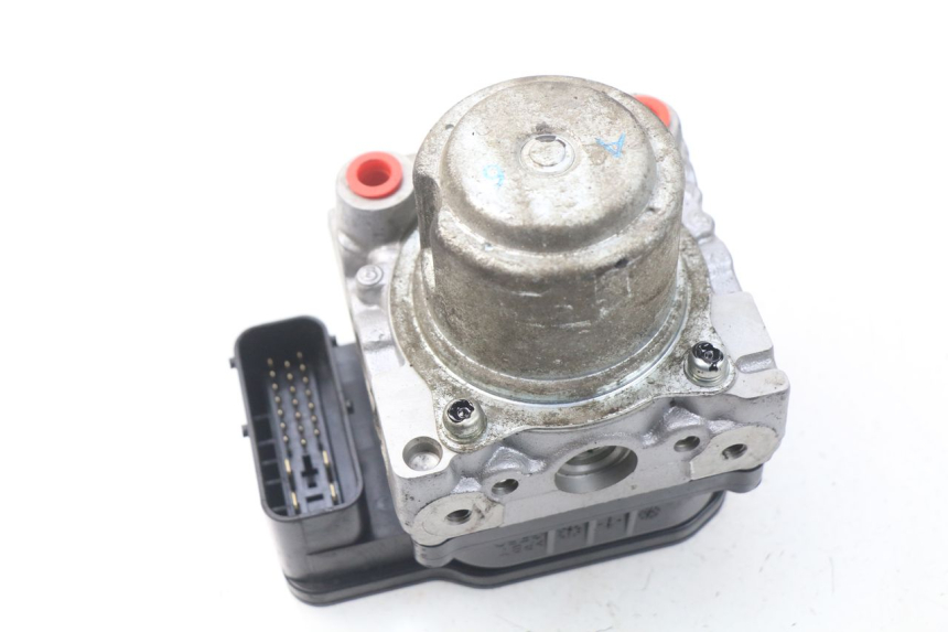 photo de POMPA ABS TRIUMPH SPRINT ST ABS 1050 (2005 - 2007)