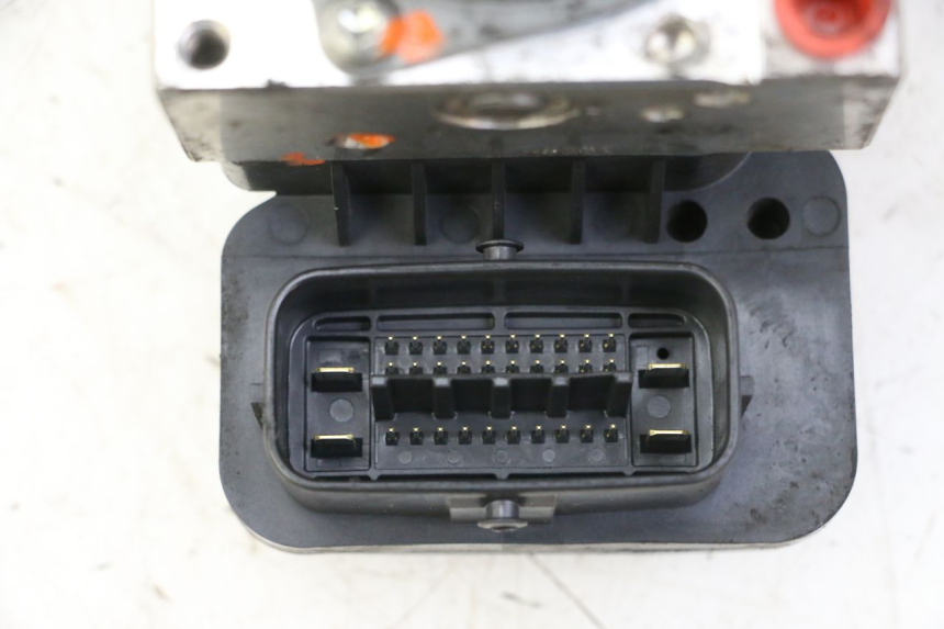 photo de POMPA ABS YAMAHA XJ6 ABS 600 (2008 - 2016)