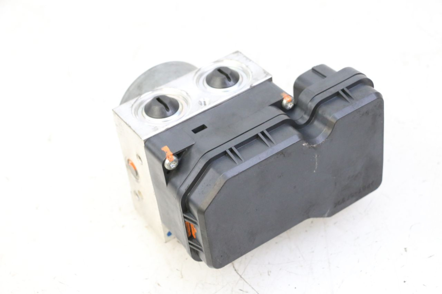 photo de POMPA ABS YAMAHA XJ6 ABS 600 (2008 - 2016)