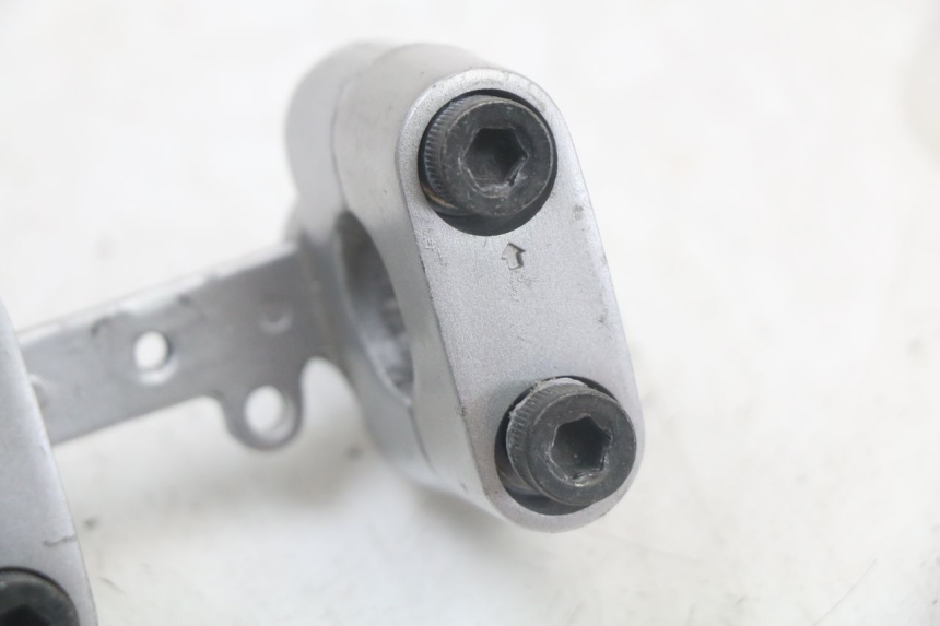 photo de PONTE MANUBRIO YAMAHA BW'S BWS 125 (2010 - 2013)