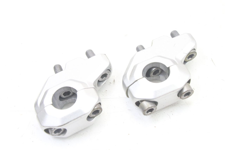 photo de PONTE MANUBRIO SUZUKI GSF S BANDIT 600 (2000 - 2004)