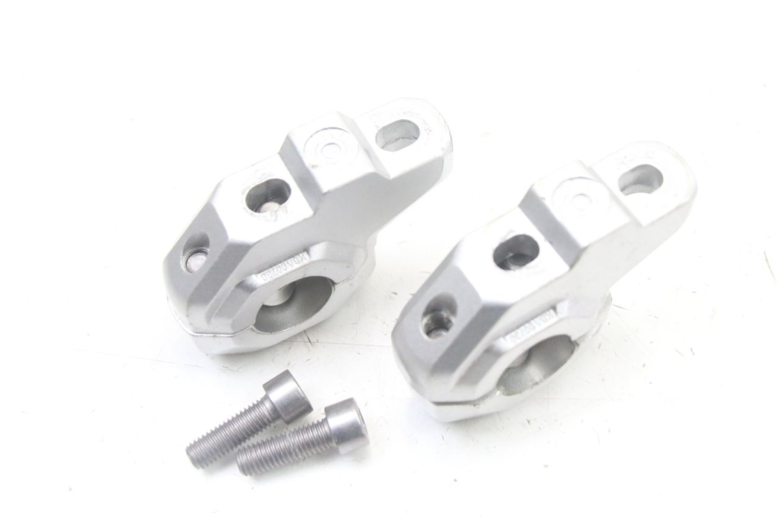 photo de PONTE MANUBRIO SUZUKI GSF S BANDIT 600 (2000 - 2004)