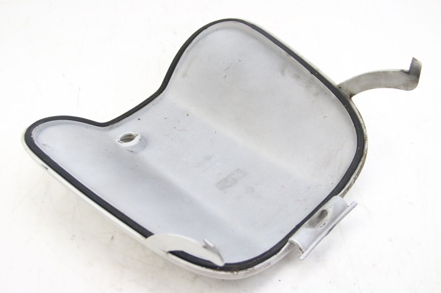 photo de PORTA GUANTI APRILIA SCARABEO 4T 50 (2009 - 2017)