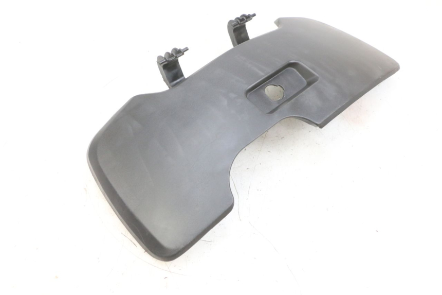 photo de Porta guanti box SYM GTS EVO 125 (2009 - 2013) - Primo piano tecnico