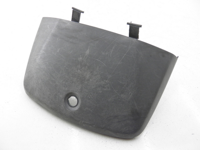 photo de Porta guanti box HONDA NH VISION 50 (1985 - 1994) - Vista principale