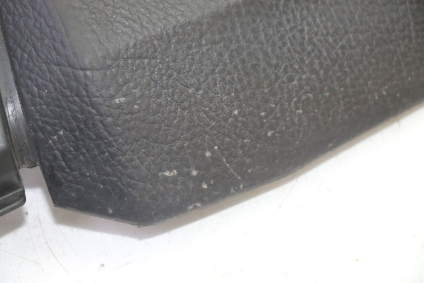 photo de PORTA OGGETTI PIAGGIO MP3 HPE 350 (2018 - 2020) - Primo piano tecnico