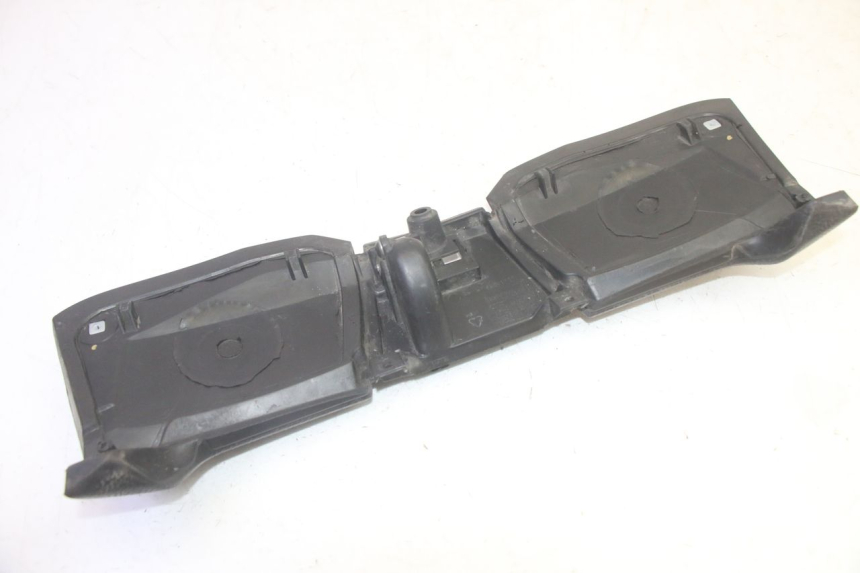 photo de PORTA OGGETTI PIAGGIO MP3 HPE 350 (2018 - 2020) - Stato della superficie e materiale