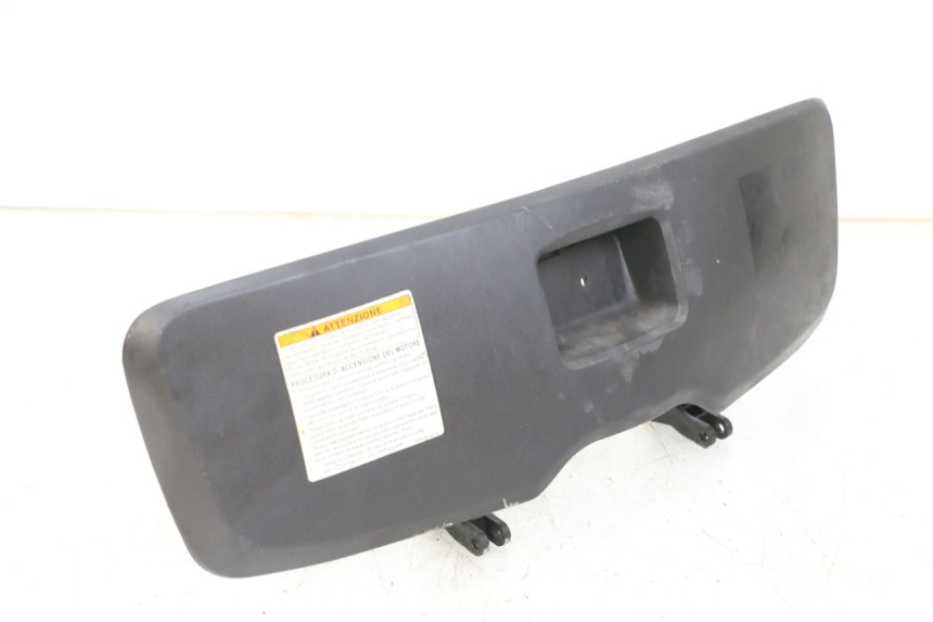 photo de PORTA GUANTI SUZUKI BURGMAN 125 (2007 - 2014)