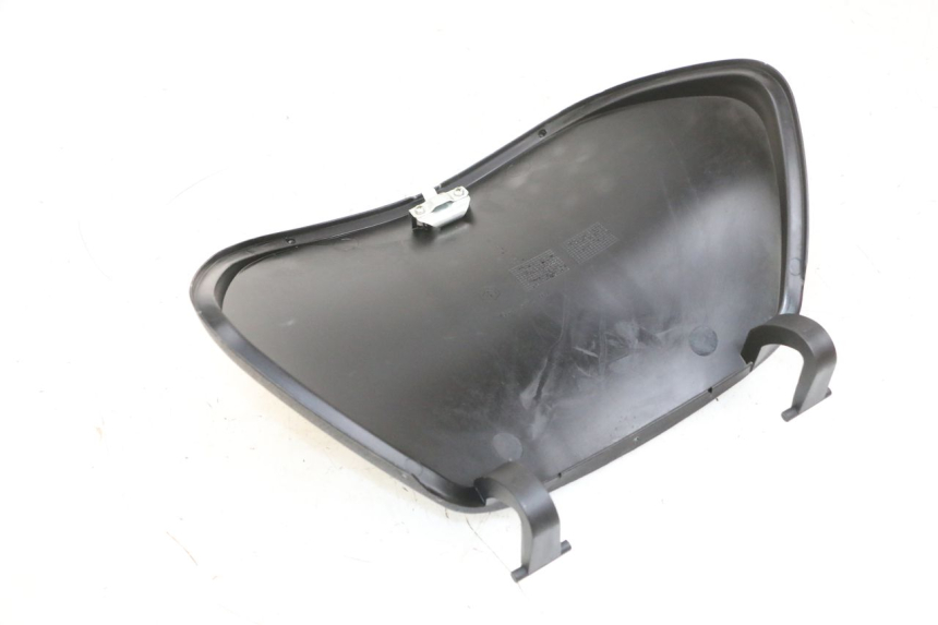 photo de PORTAOGGETTI GUANTI PIAGGIO ZIP 4T 50 (2018 - 2020) - Zoom sullo stato d'uso