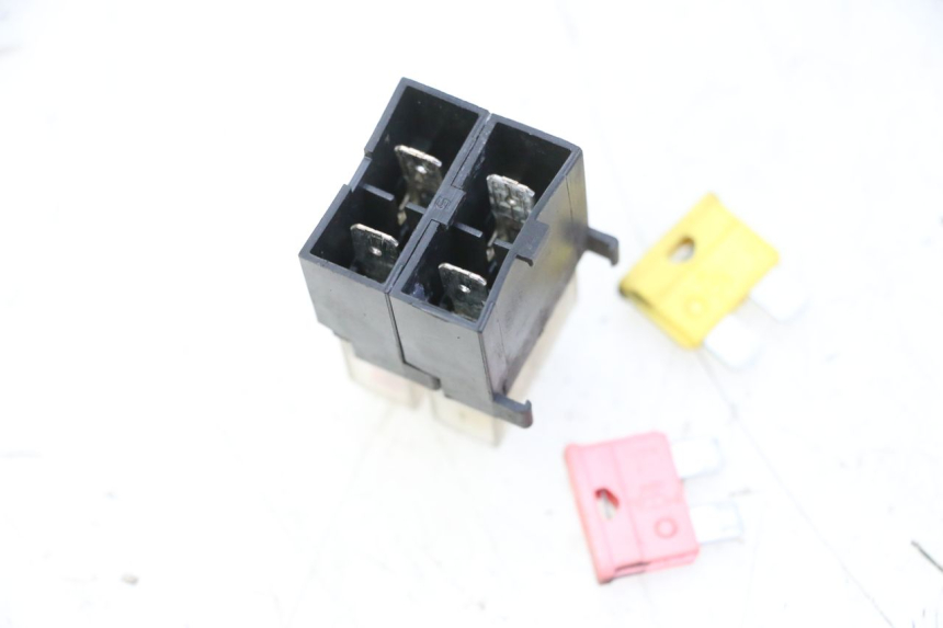 photo de PORTA FUSIBILI YAMAHA YP MAJESTY 125 (2007 - 2010)