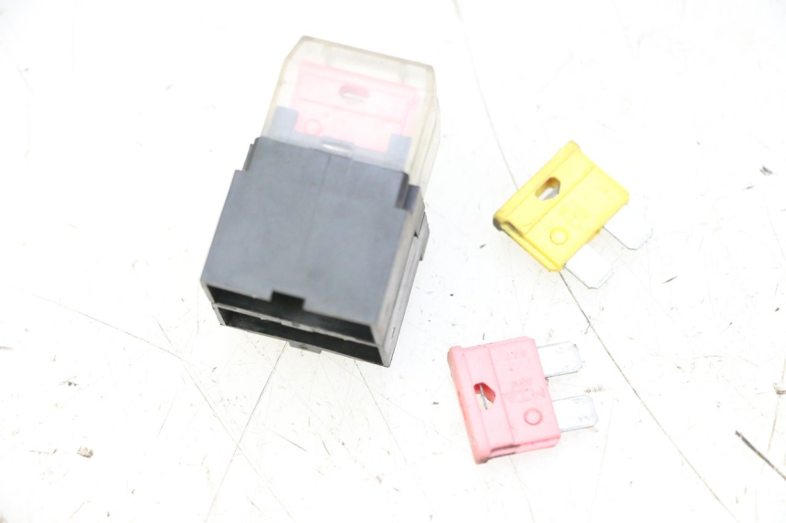 photo de PORTA FUSIBILI YAMAHA YP MAJESTY 125 (2007 - 2010)