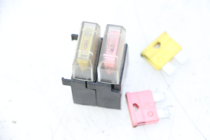 photo de PORTA FUSIBILI YAMAHA YP MAJESTY 125 (2007 - 2010)