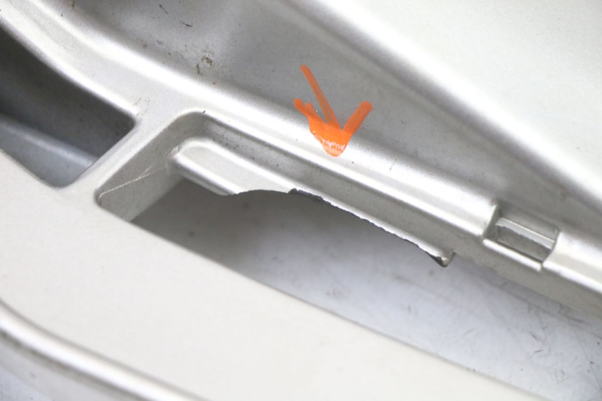 photo de PORTE PACCHETTO PIAGGIO VESPA GRANTURISMO 125 (2003 - 2007)