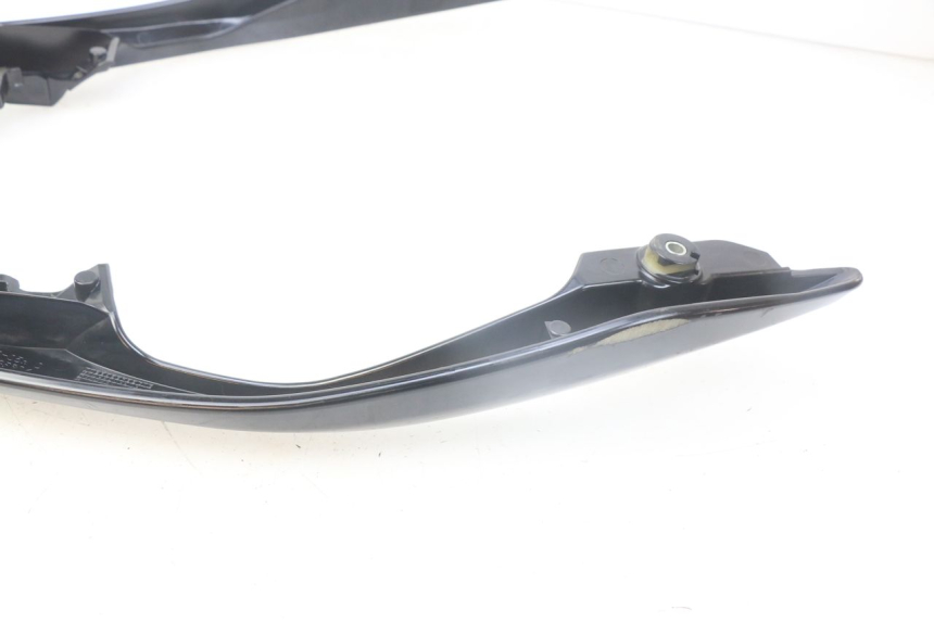 photo de PORTE PACCHETTO SUZUKI AN BURGMAN 400 (2006 - 2010)