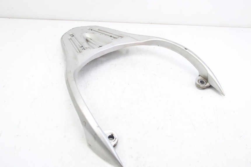 photo de PORTE PACCHETTO SUZUKI SIXTEEN 125 (2008 - 2010)