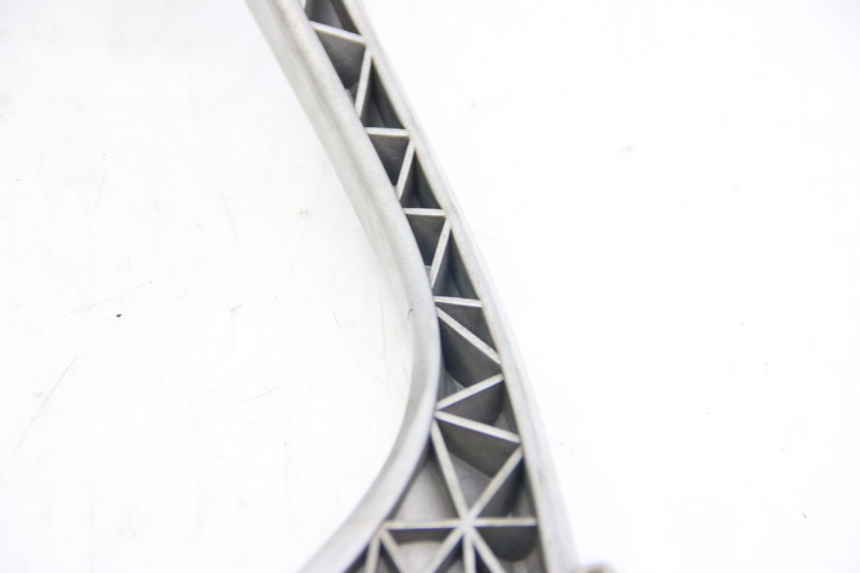 photo de PORTE PACCHETTO SUZUKI SIXTEEN 125 (2008 - 2010)