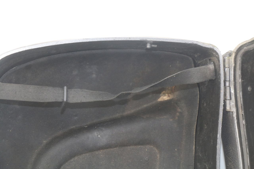 photo de PORTE PACCHETTO PIAGGIO X9 EVOLUTION 125 (2003 - 2007)