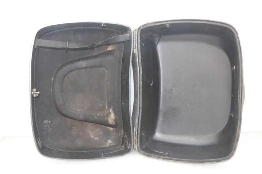 photo de PORTE PACCHETTO PIAGGIO X9 EVOLUTION 125 (2003 - 2007)