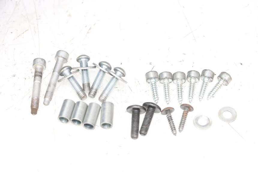 photo de PORTE PACCHETTO PIAGGIO X9 EVOLUTION 125 (2003 - 2007)