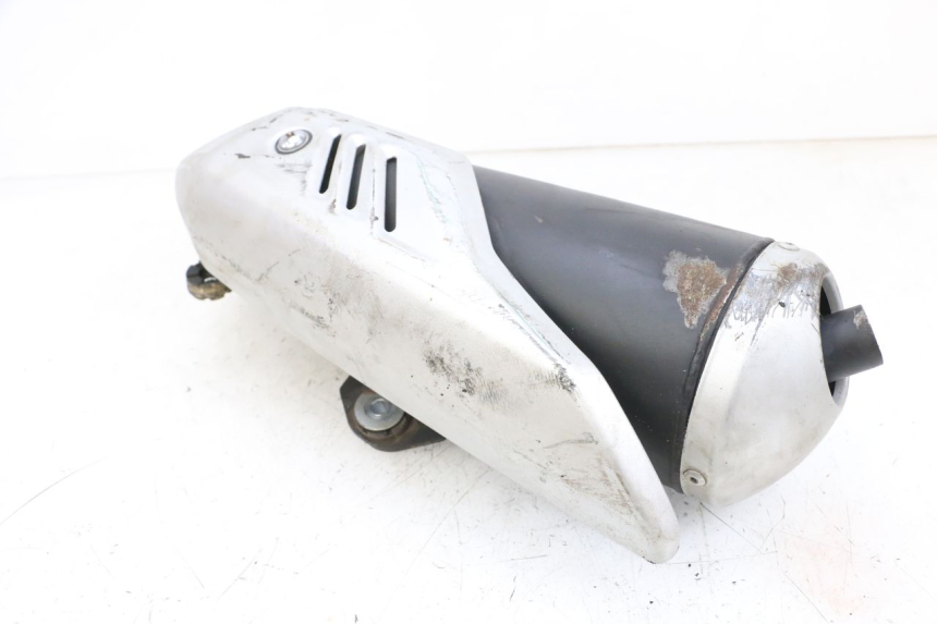 photo de SCARICO MAG POWER BOMBERS 4T 50 (2016 - 2026) - Primo piano tecnico