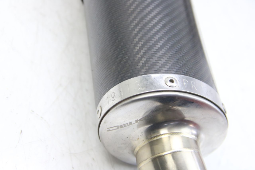 photo de SCARICO YAMAHA FZS FAZER 600 (2001 - 2003) - Dettagli dei punti di fissaggio