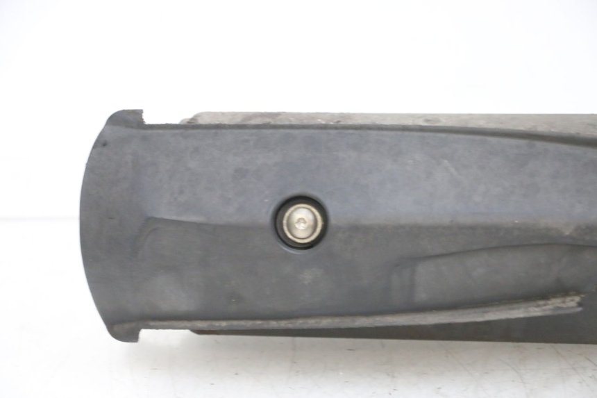 photo de SCARICO PEUGEOT KISBEE 4T 50 (2010 - 2017) - Primo piano ad alta risoluzione