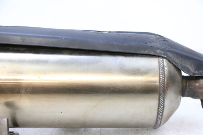 photo de SCARICO PEUGEOT SATELIS 125 (2013 - 2018) - Zoom sullo stato d'uso