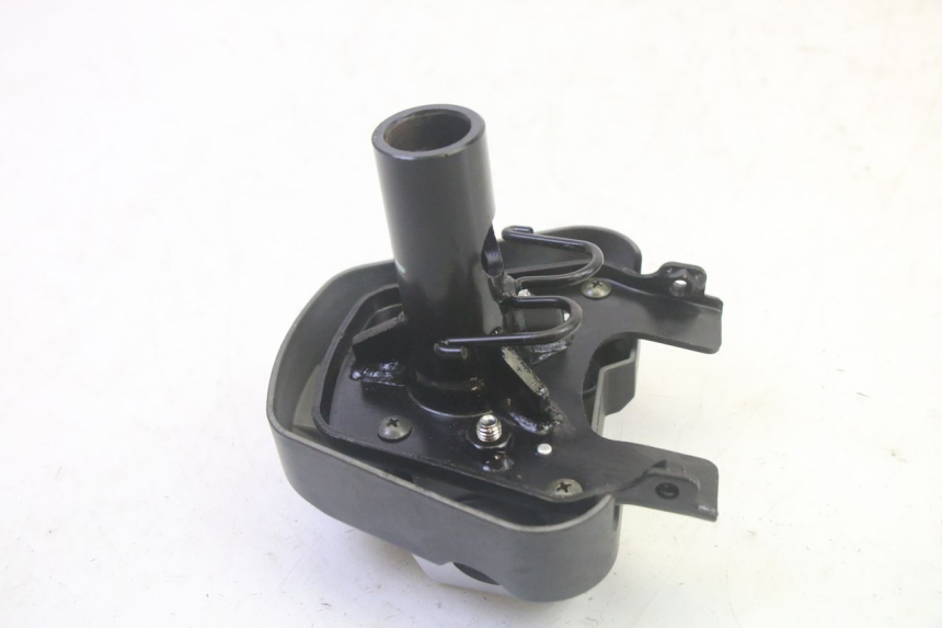 photo de POTENZA SYM CROX 4T 50 (2016 - 2023) - Dettagli dei punti di fissaggio