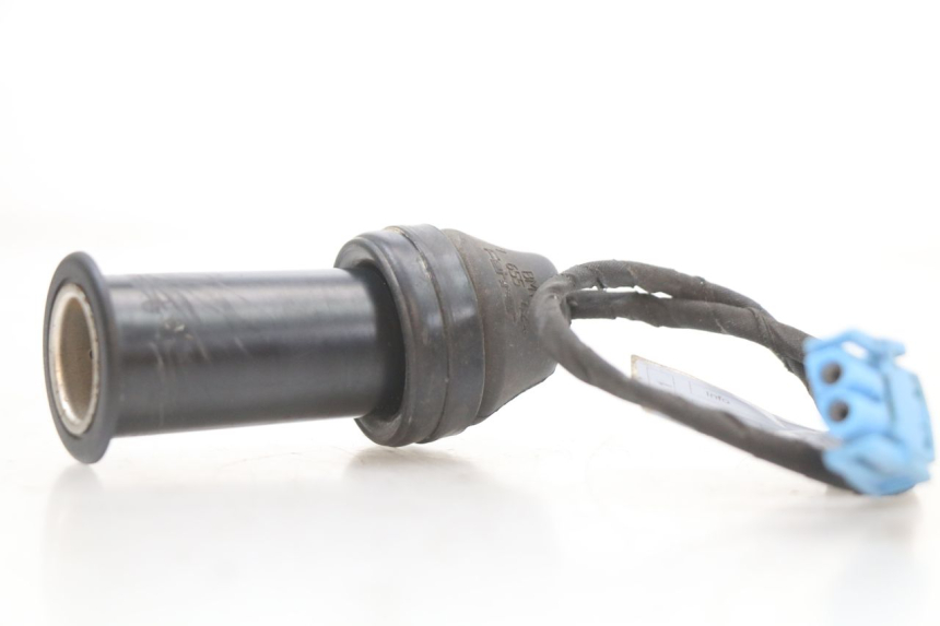 photo de PRESA ACCENDISIGARI BMW C1 125 (2000 - 2003)