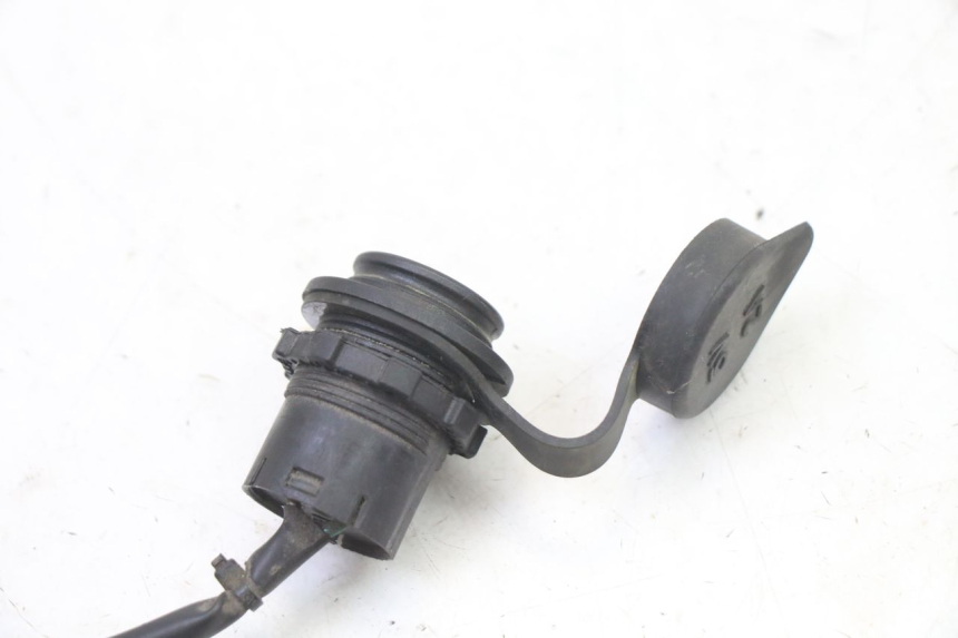 photo de PRESA ACCENDISIGARI SYM FIDDLE 3 III 125 (2014 - 2020)