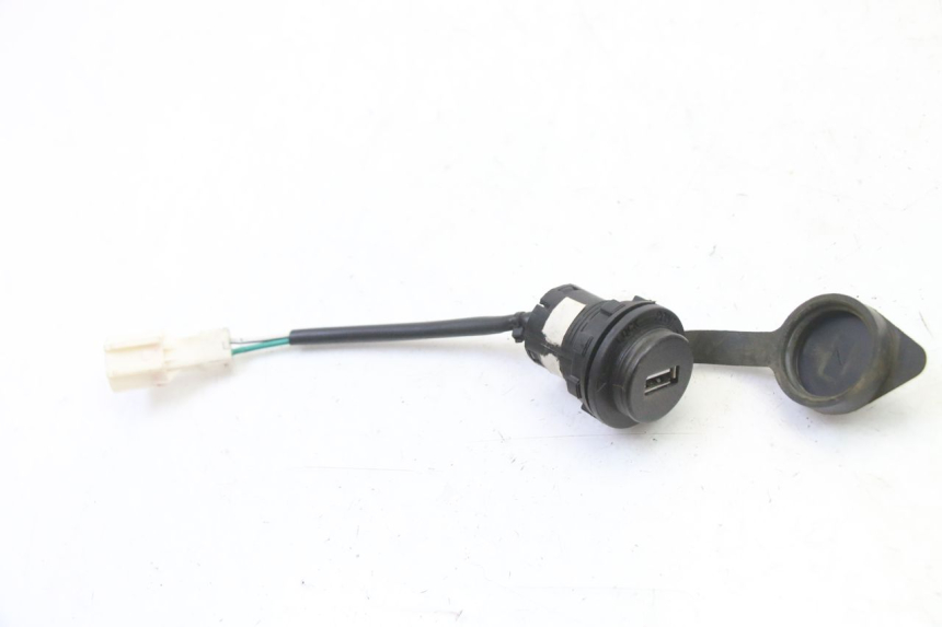 photo de PRESA ACCENDISIGARI SYM FIDDLE 3 III 50 (2014 - 2020)