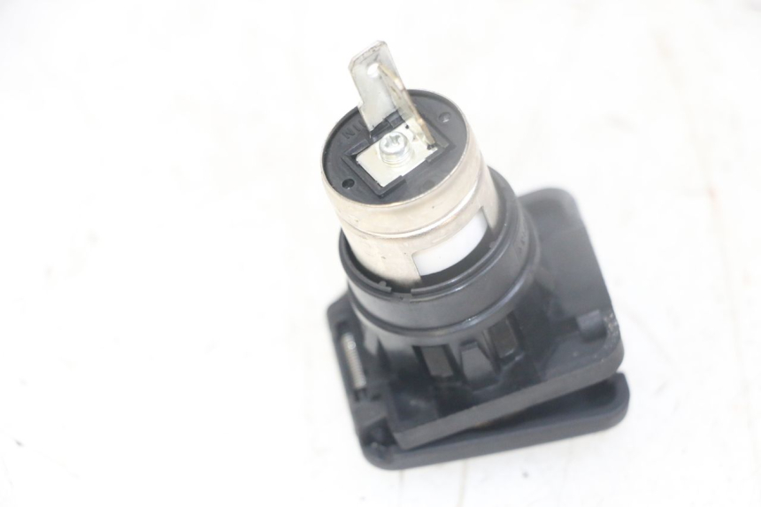 photo de PRESA ACCENDISIGARI HONDA FORZA ABS 300 (2013 - 2019)