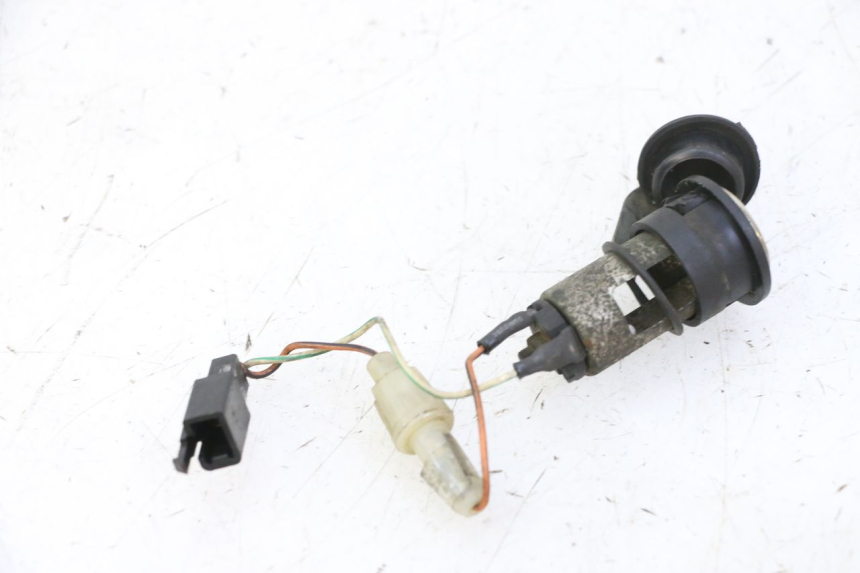 photo de PRESE ACCENDISIGARI KYMCO GRAND DINK 125 (2002 - 2007)