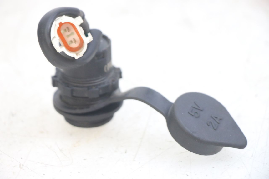 photo de PRISE ACCENDISIGARI SYM JET 14 4T 50 (2018 - 2022)