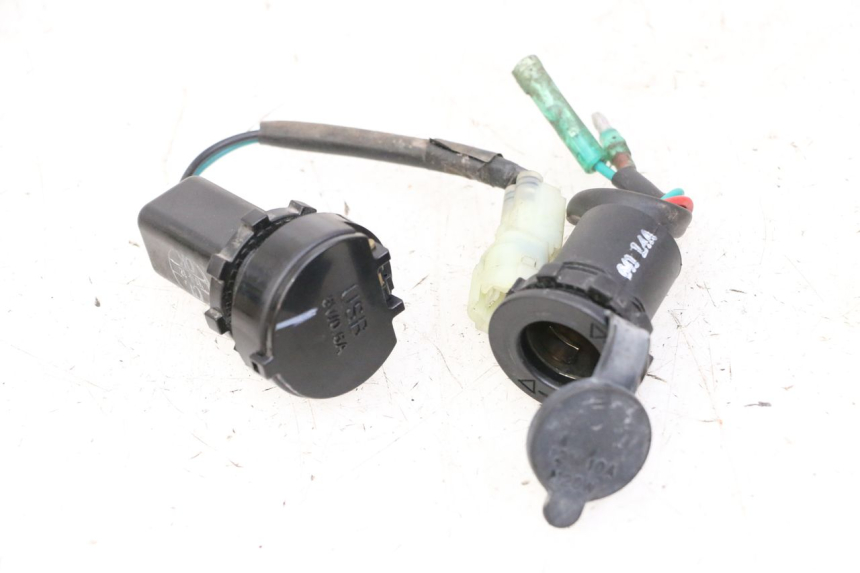 photo de PRESA ACCENDISIGARI SYM JOYMAX 125 (2010 - 2017)