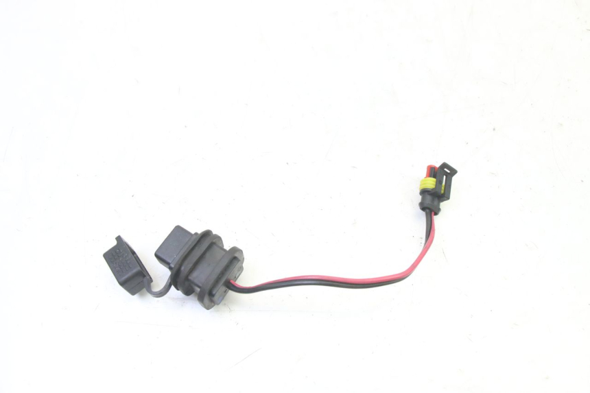 photo de PRESA ACCENDISIGARI PIAGGIO MP3 HPE 310 (2024 - 2025)