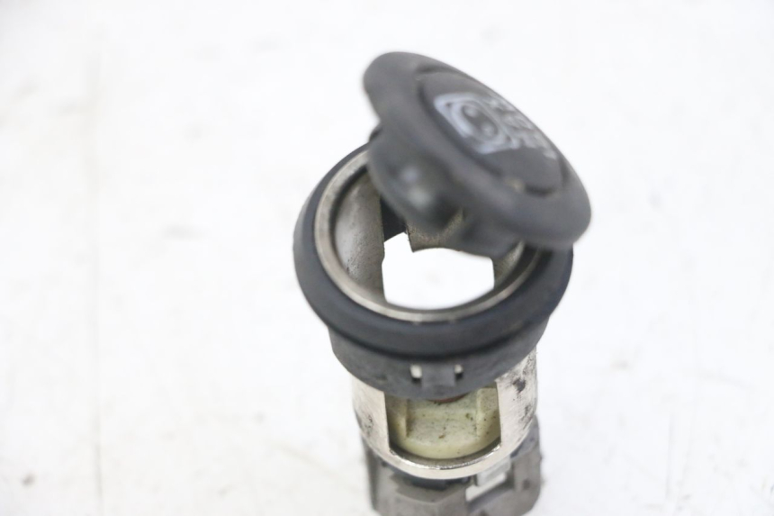photo de PRESA ACCENDISIGARI PIAGGIO MP3 LT 400 (2007 - 2012)
