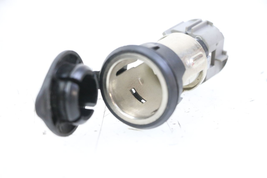 photo de PRESA ACCENDISIGARI PIAGGIO MP3 500 (2014 - 2016)