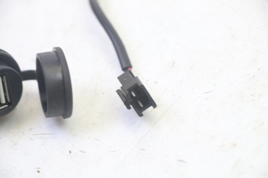 photo de PRESA ACCENDISIGARI EFUN PUSA 1 - Primo piano tecnico