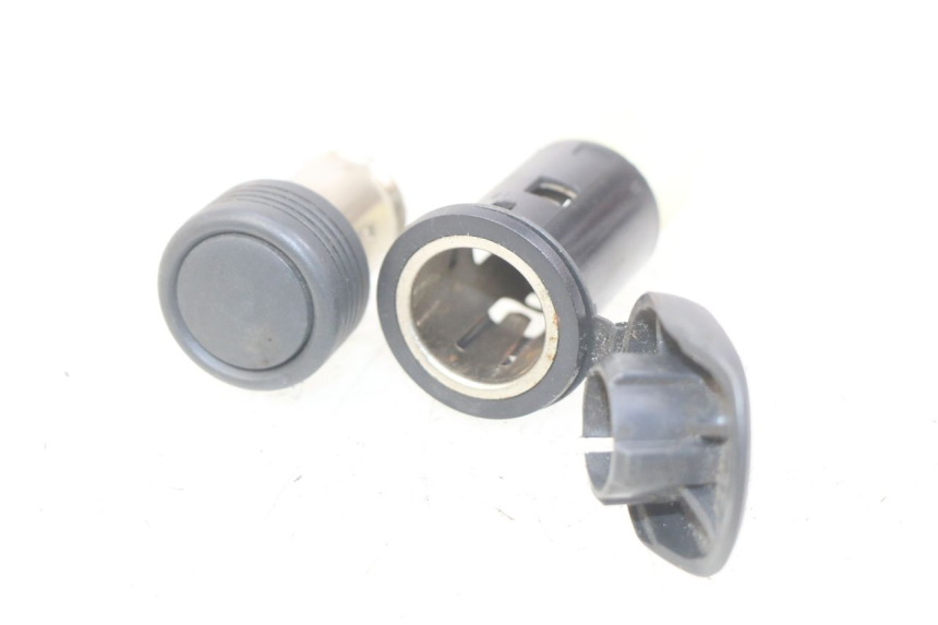 photo de Presa accendisigari RENAULT TWIZY 45 (2012 - 2019)